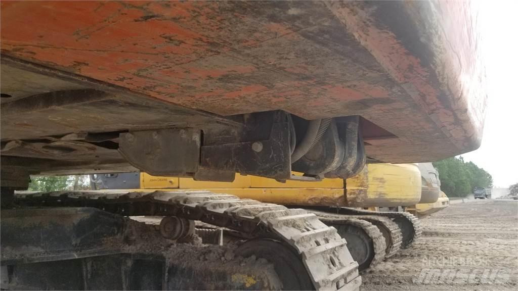 Hitachi ZX670 LC-5B Pelle sur chenilles