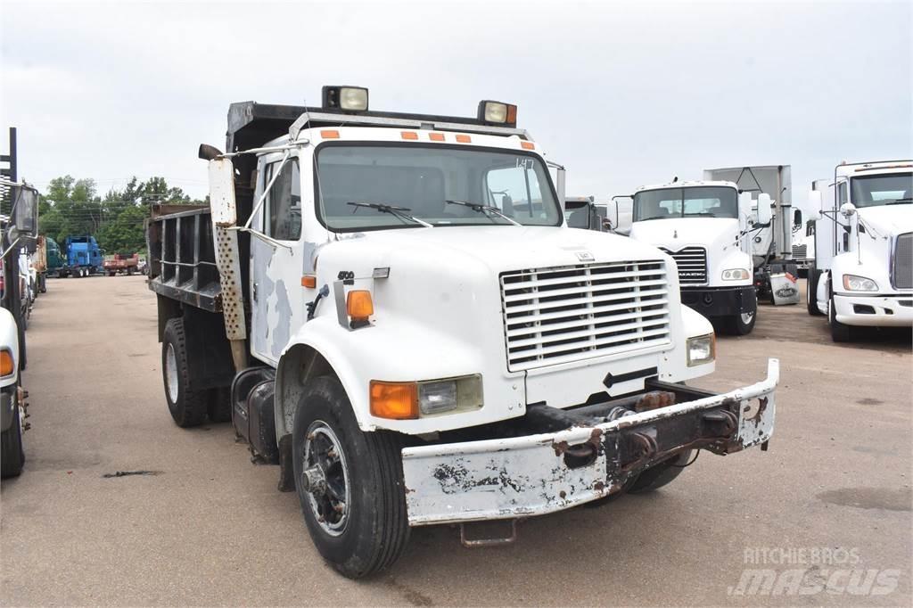 International 4700 Camion benne