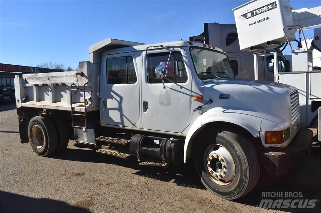 International 4700 Camion benne