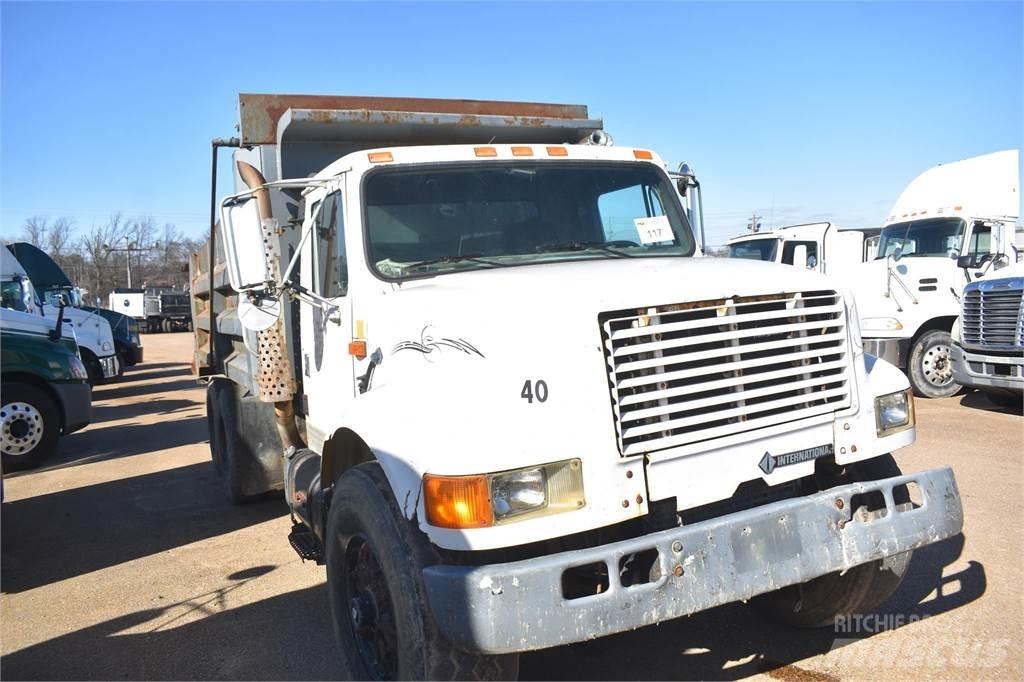 International 4900 Camion benne