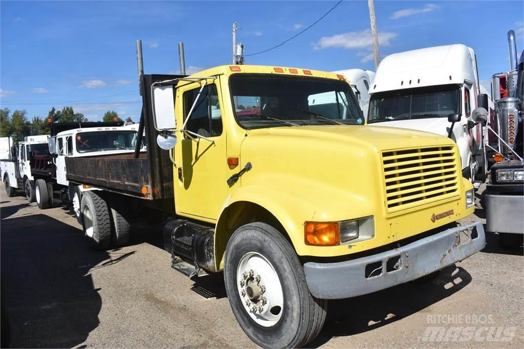 International 4900 Camion benne