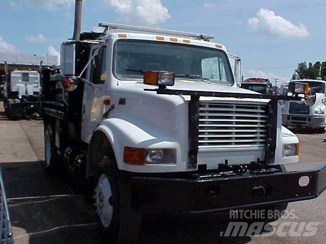 International 4900 Camion benne
