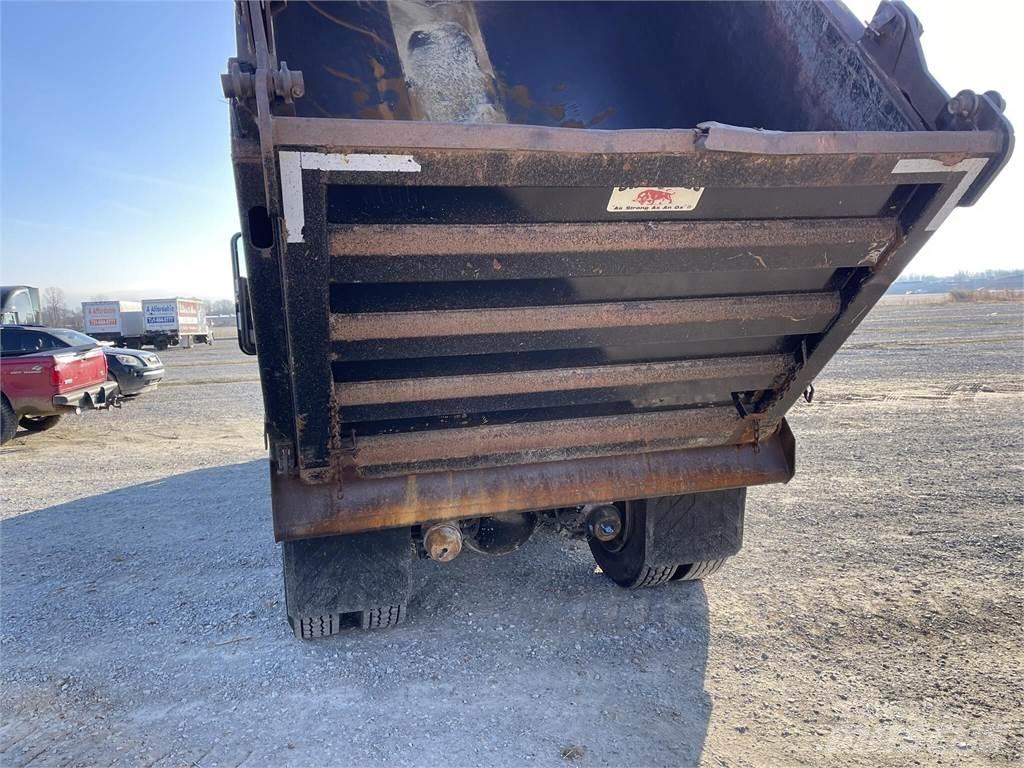 International HX Camion benne