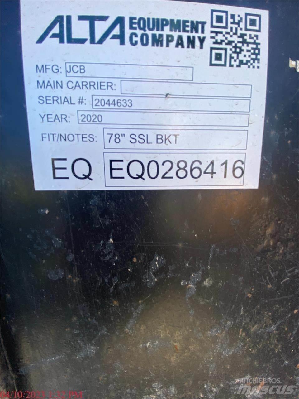 JCB 300T Chargeuse compacte