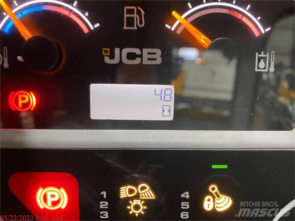 JCB 3TS-8W Chargeuse compacte