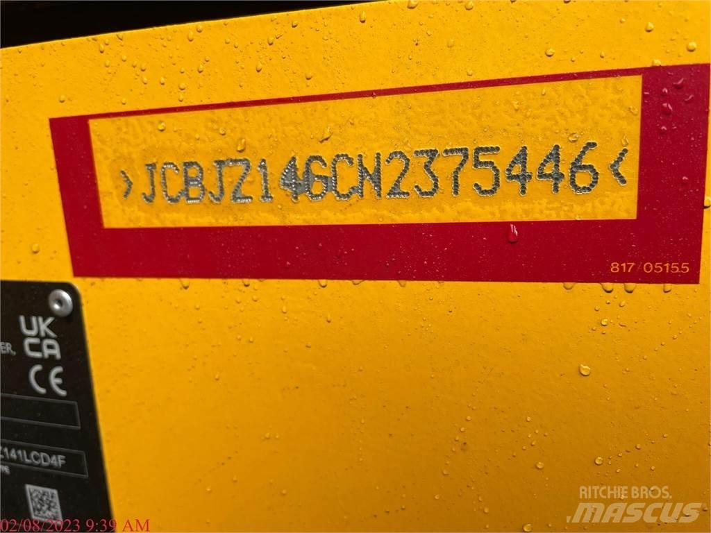 JCB JZ141 LC Pelle sur chenilles