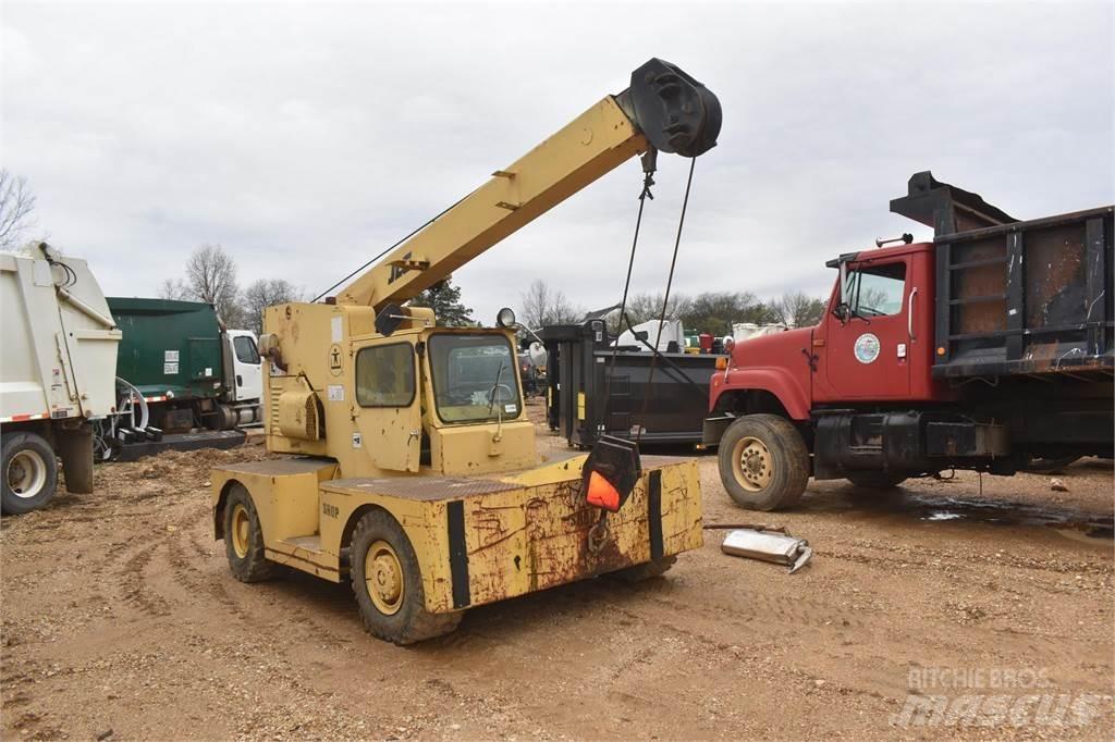 JLG 886 Grues mobiles