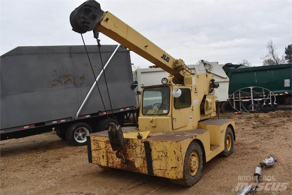 JLG 886 Grues mobiles