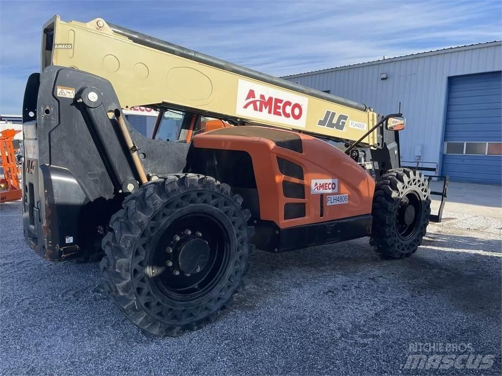JLG 943 Chariot télescopique