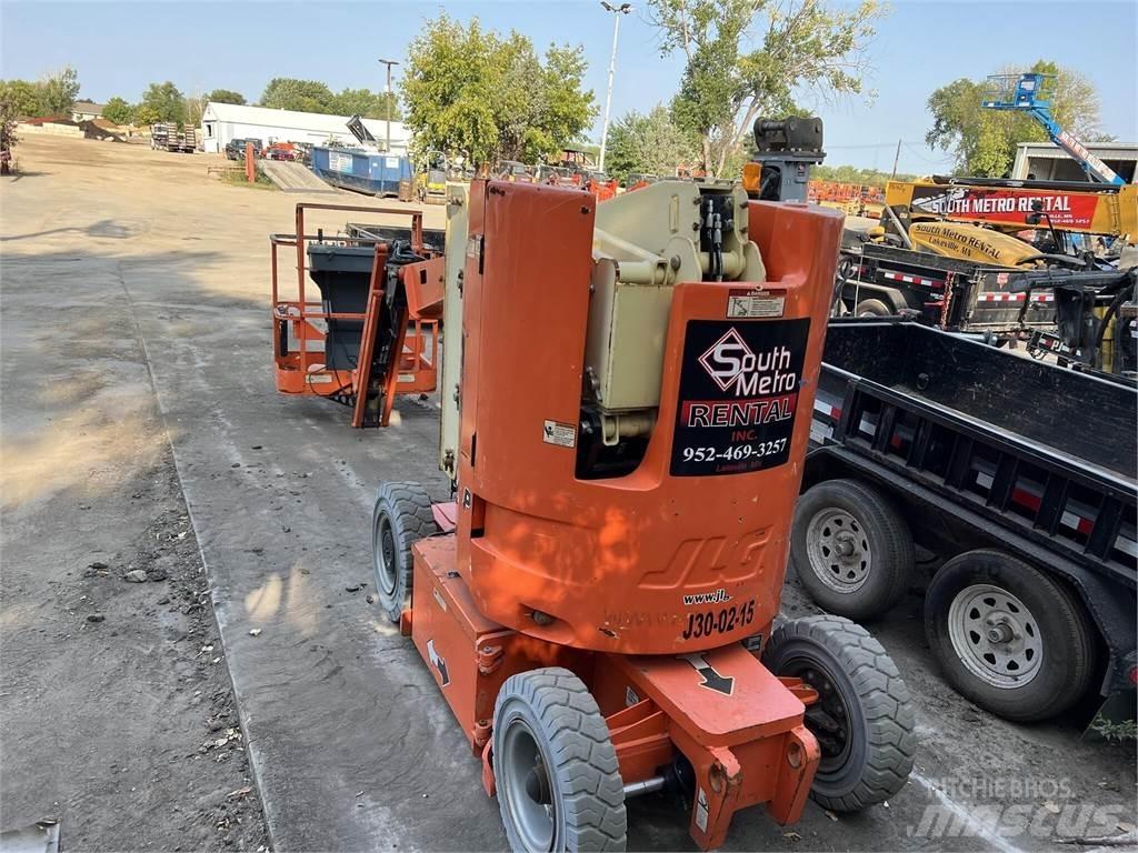 JLG E300AJP Nacelles articulées