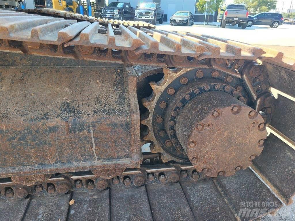 John Deere 210G LC Pelle sur chenilles