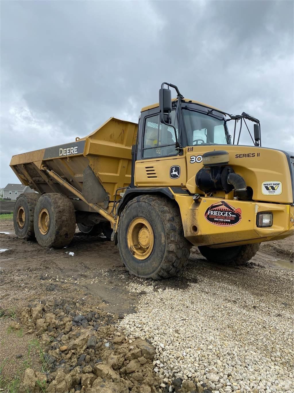 John Deere 300D Tombereau articulé