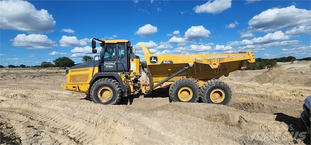 John Deere 310E Tombereau articulé