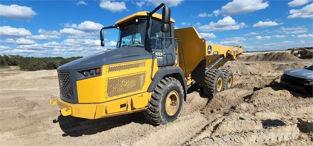 John Deere 310E Tombereau articulé
