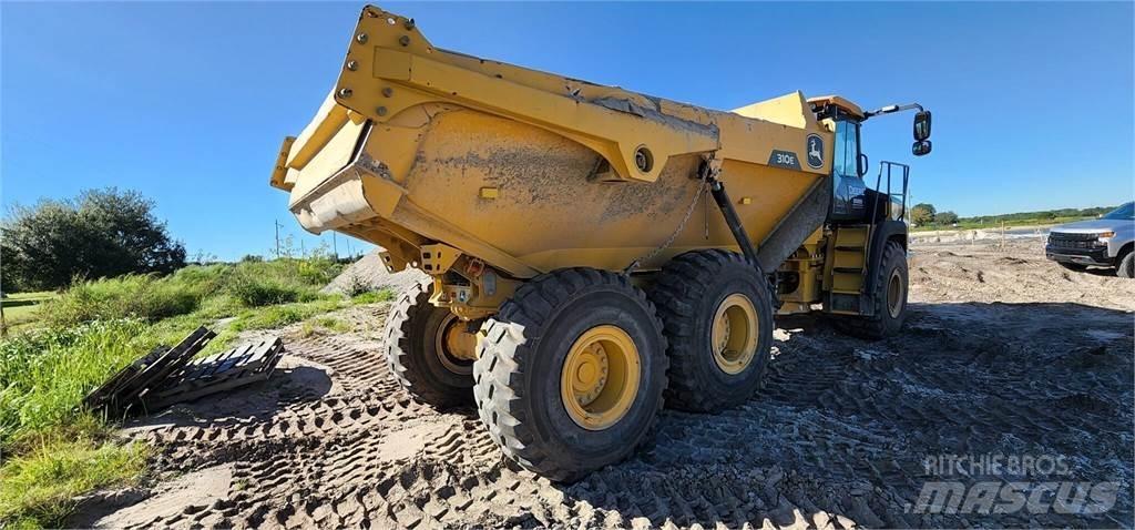 John Deere 310E Tombereau articulé