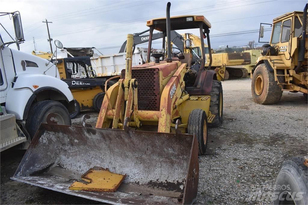 John Deere 310E Tractopelle
