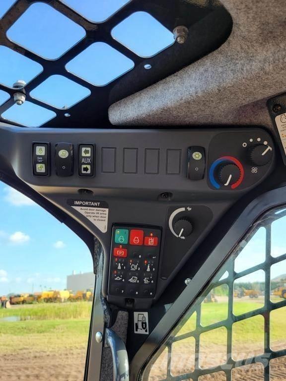 John Deere 325G Chargeuse compacte