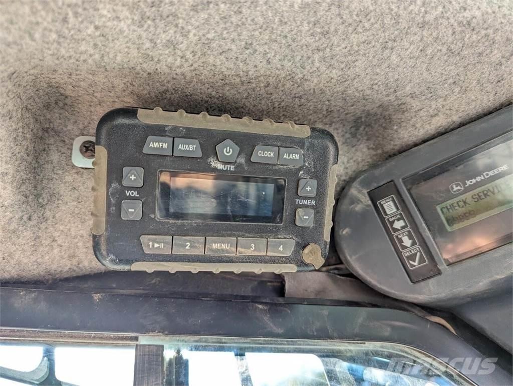 John Deere 325G Chargeuse compacte