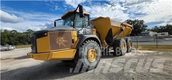 John Deere 460E Camion citerne à eau