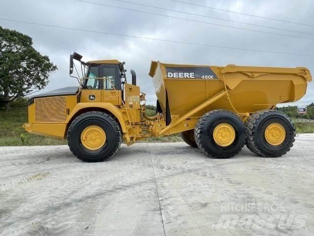John Deere 460E Tombereau articulé