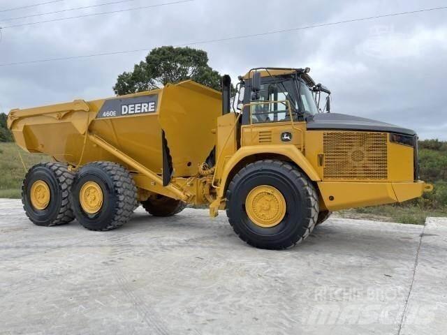 John Deere 460E Tombereau articulé