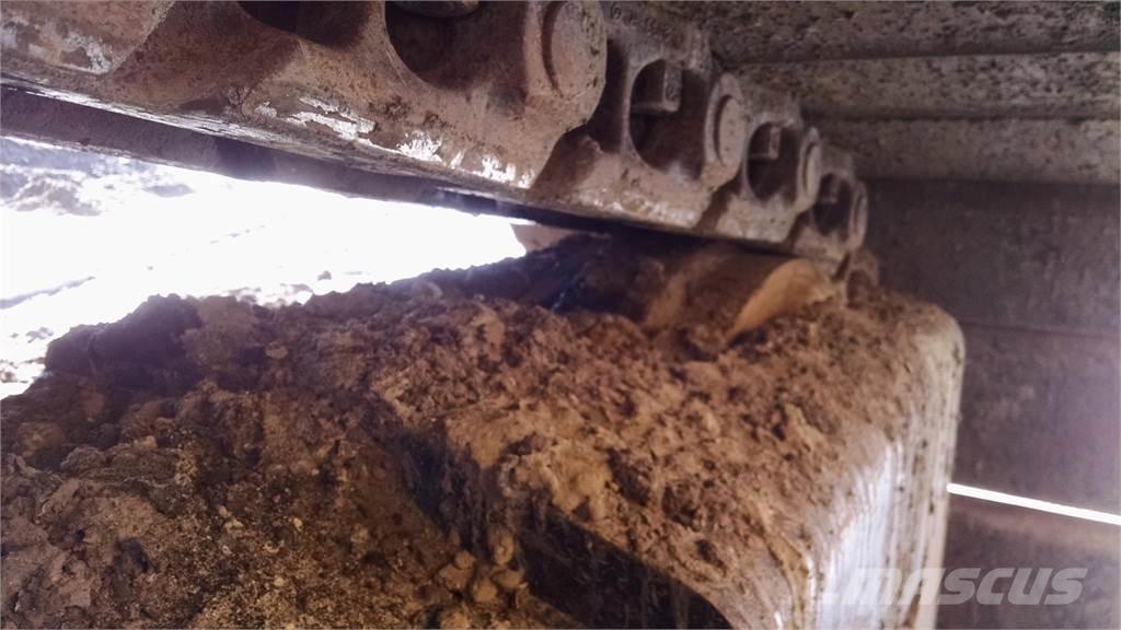 John Deere 470G LC Pelle sur chenilles