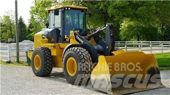John Deere 524P Chargeuse sur pneus