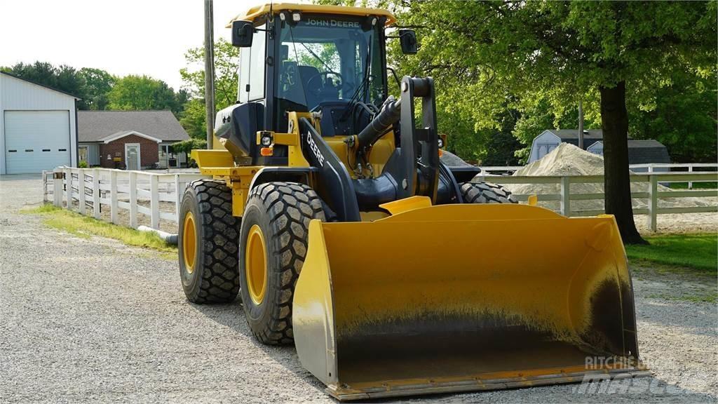 John Deere 524P Chargeuse sur pneus
