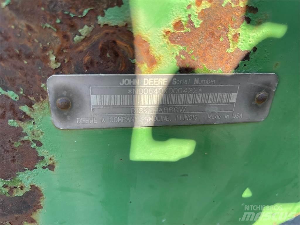 John Deere 640 Crover crop