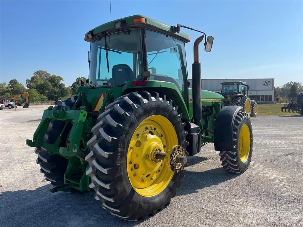 John Deere 8200 Tracteur