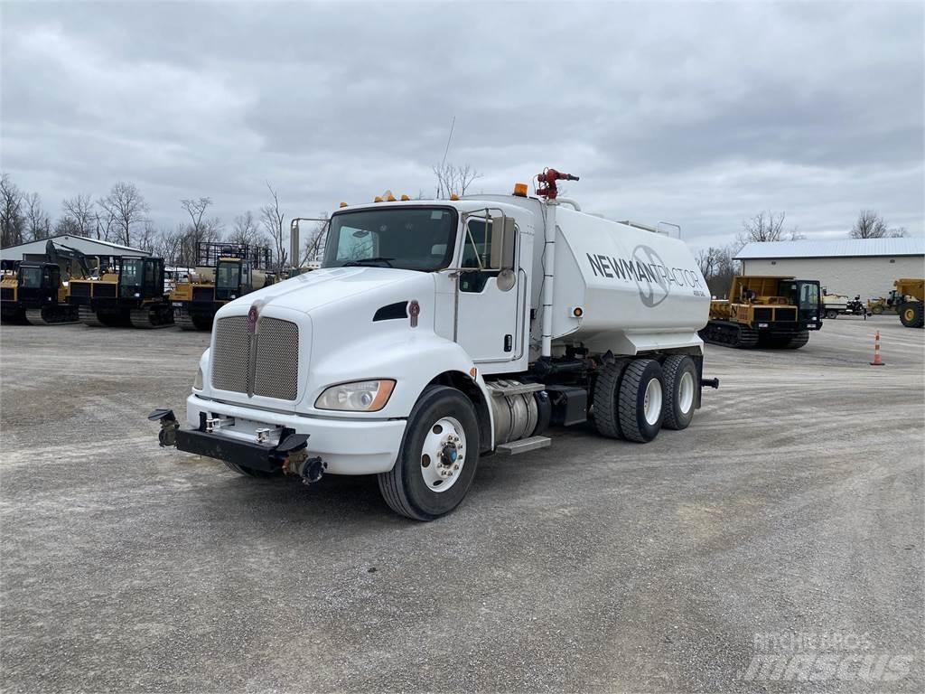 Kenworth T300 Camion citerne à eau