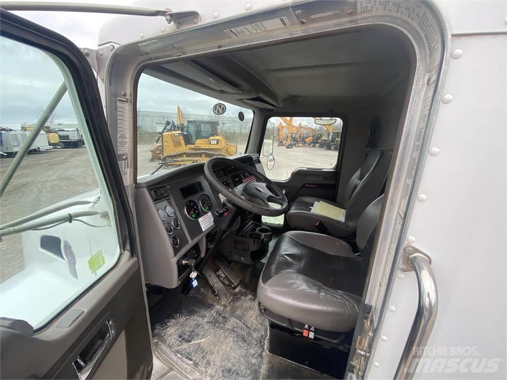 Kenworth T300 Camion citerne à eau