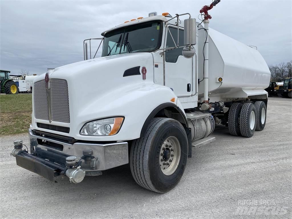 Kenworth T440 Camion citerne à eau