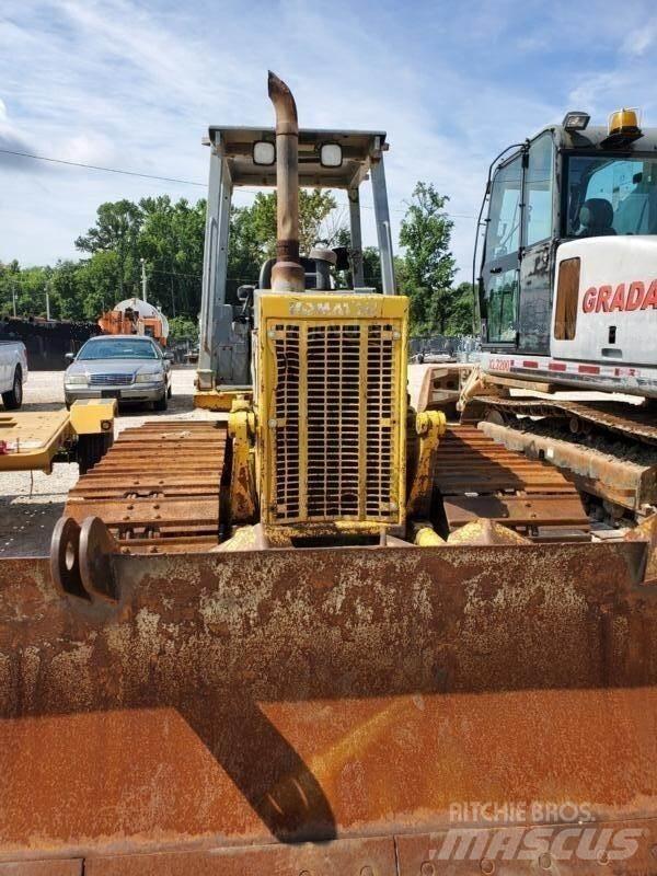 Komatsu D38P-1 LGP Bouteurs sur chenilles