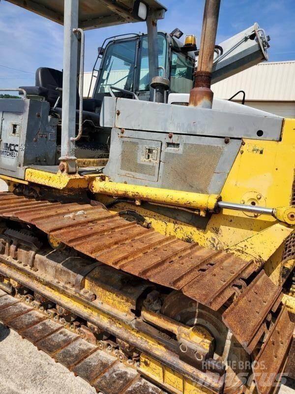 Komatsu D38P-1 LGP Bouteurs sur chenilles