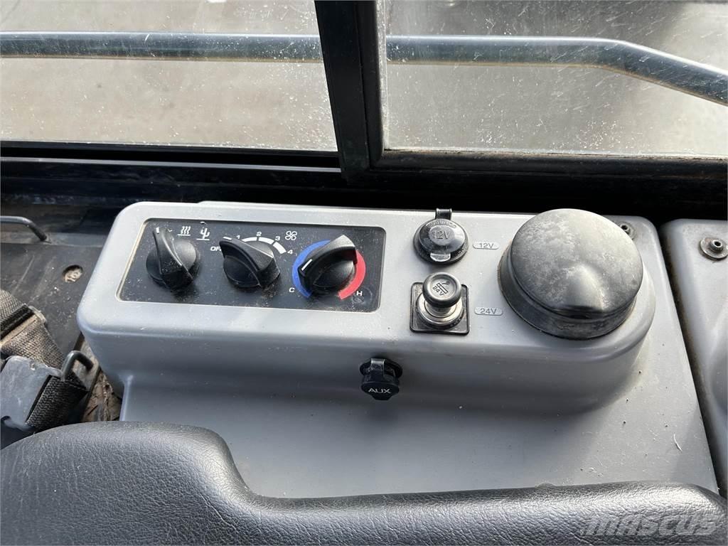 Komatsu D39PX-24 Bouteurs sur chenilles