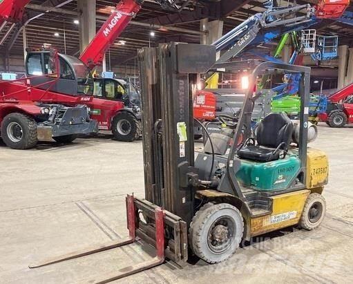 Komatsu FG25T-14 Autres Chariots élévateurs