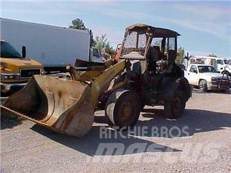 Komatsu WA100 Chargeuse sur pneus