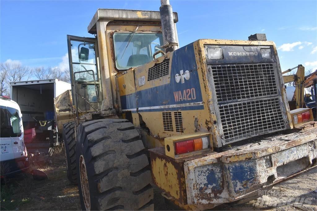 Komatsu WA420 Chargeuse sur pneus