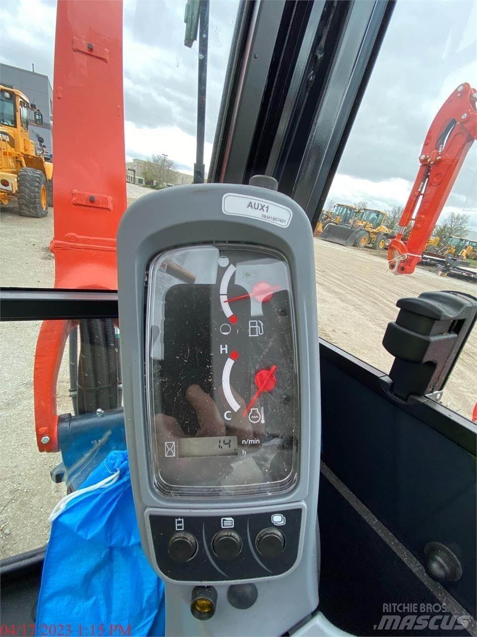 Kubota U27-4 Mini pelle < 7t