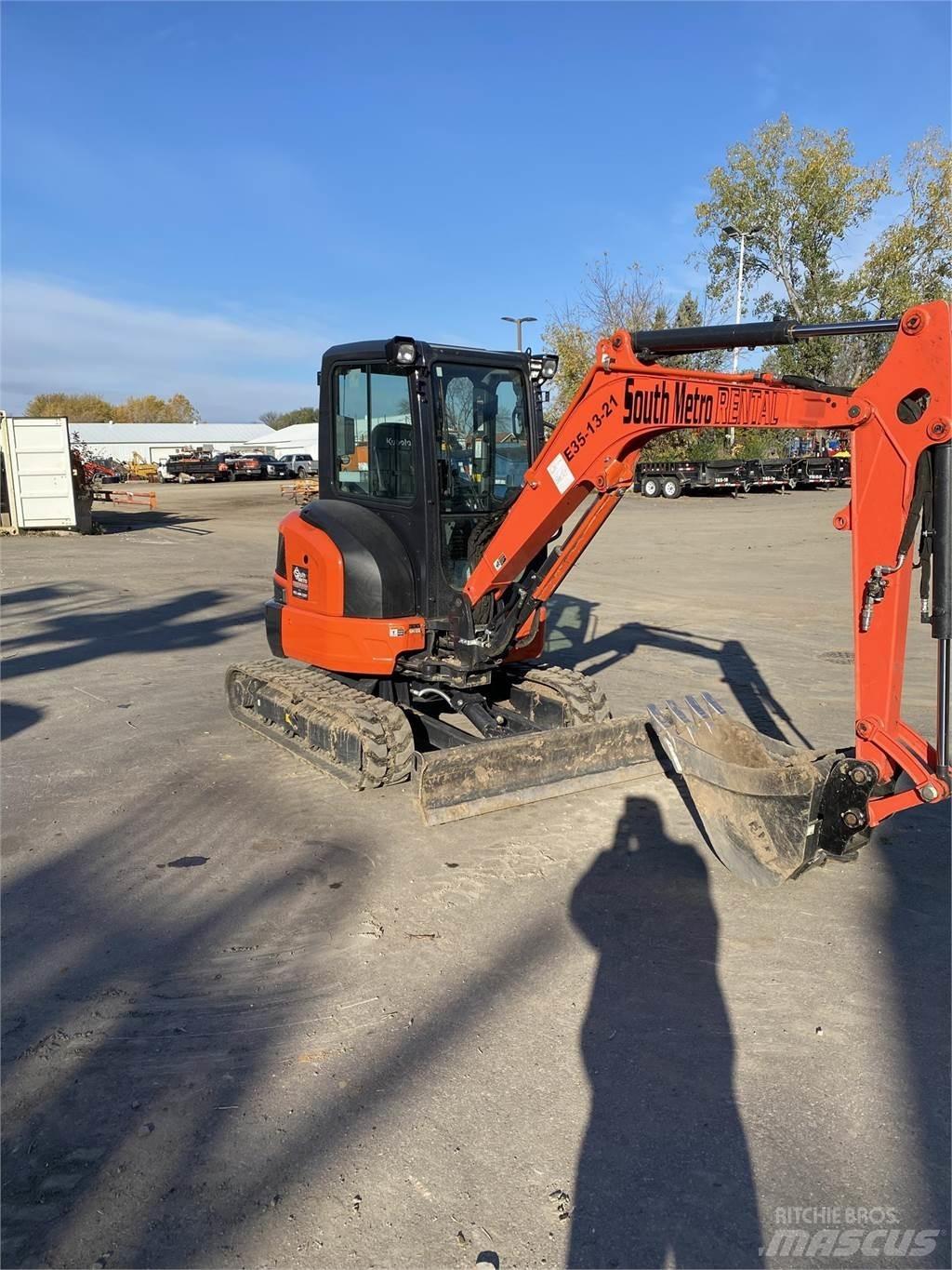 Kubota U35-4 Mini pelle < 7t