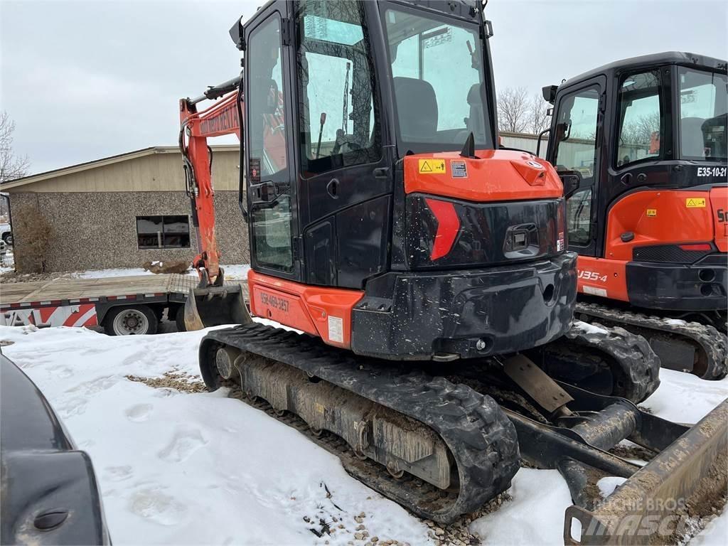 Kubota U55-5 Mini pelle < 7t