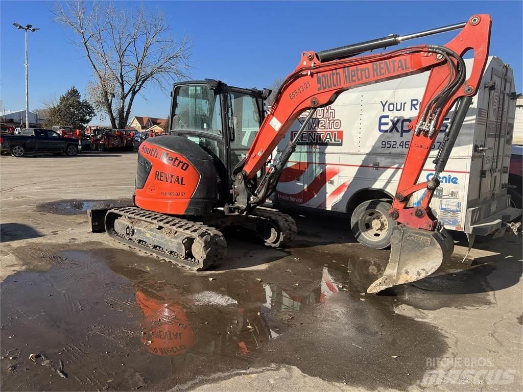Kubota U55-5 Mini pelle < 7t