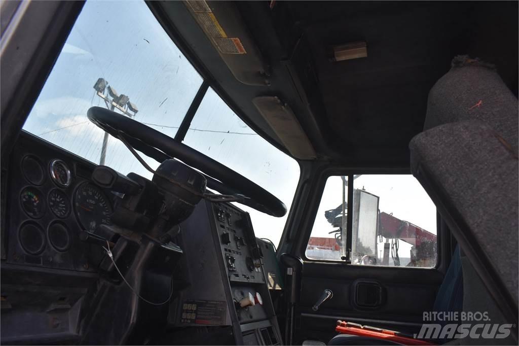 Mack CH613 Camion benne