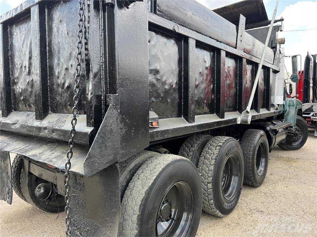 Mack CH613 Camion benne