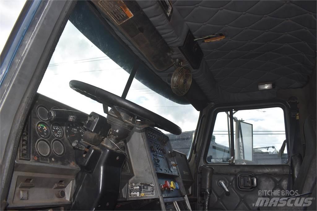 Mack CH613 Camion benne