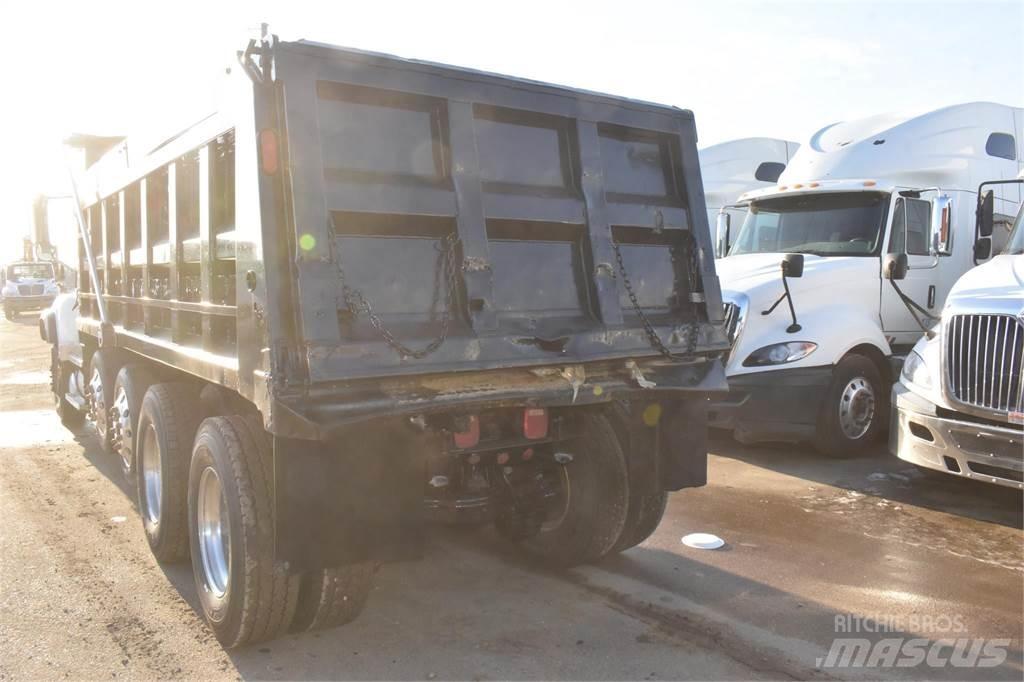Mack GRANITE CV713 Camion benne