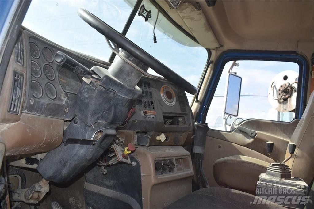 Mack GRANITE CV713 Camion benne