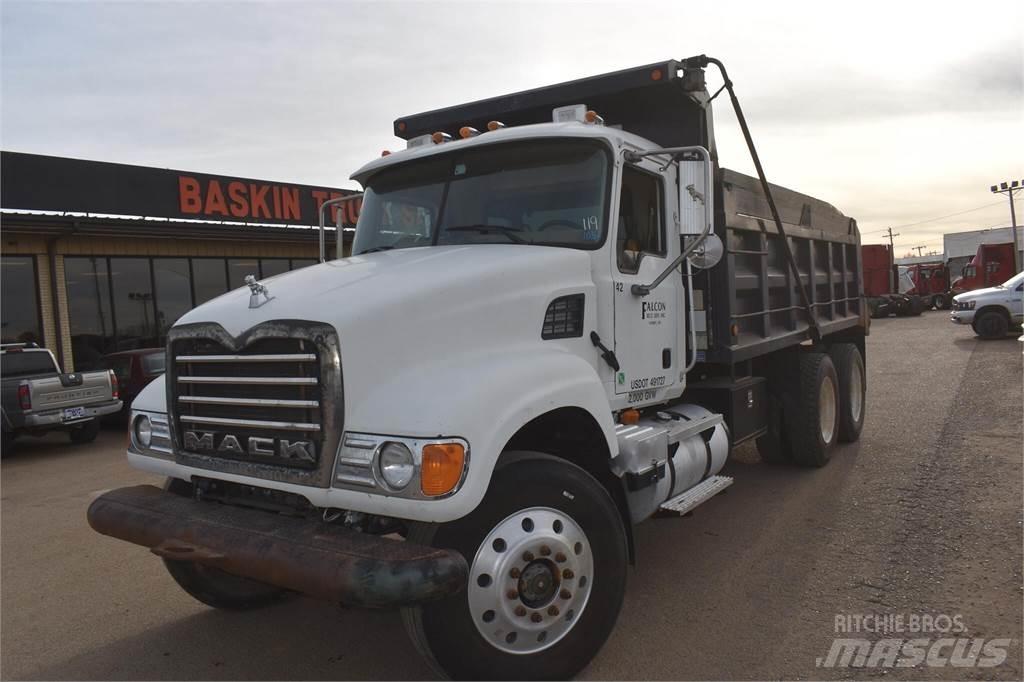 Mack GRANITE CV713 Camion benne