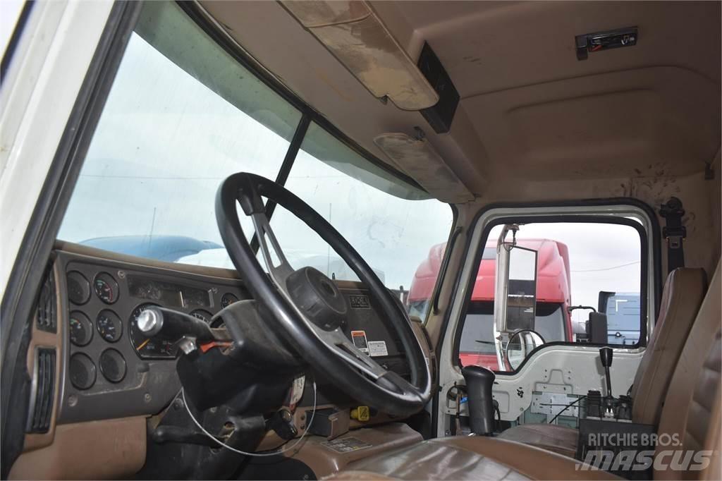 Mack GRANITE CV713 Camion benne